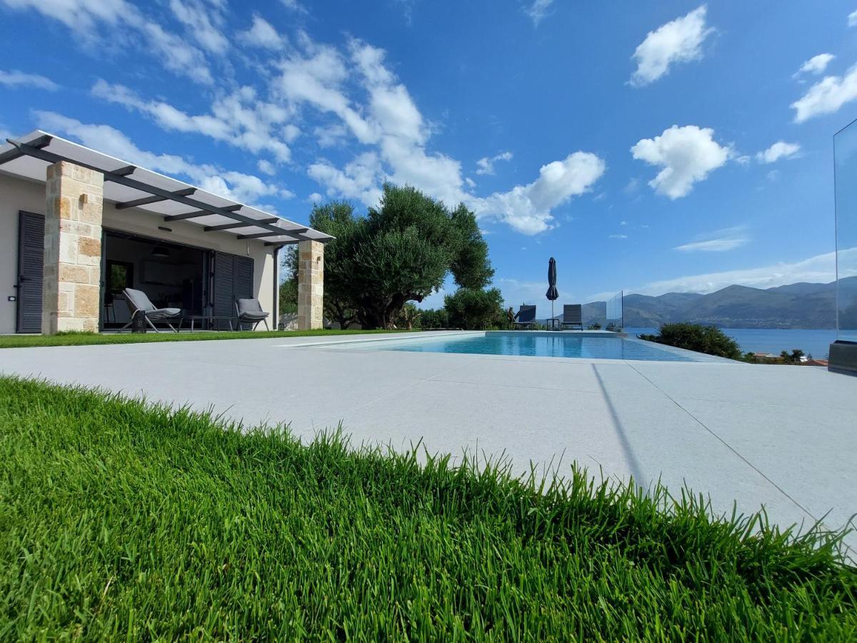 Alekos Beach Houses-Elia Villas ليكسوري المظهر الخارجي الصورة
