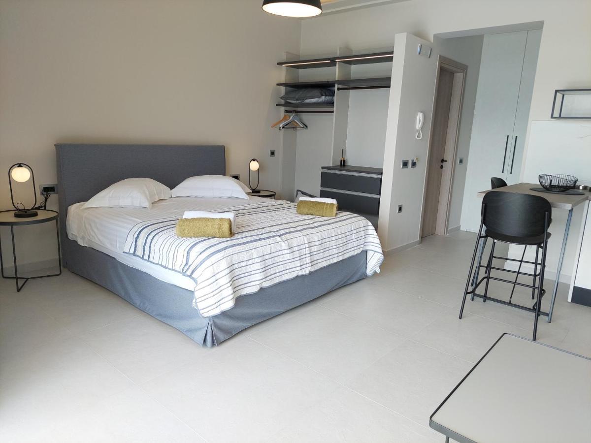 Alekos Beach Houses-Elia Villas ليكسوري المظهر الخارجي الصورة