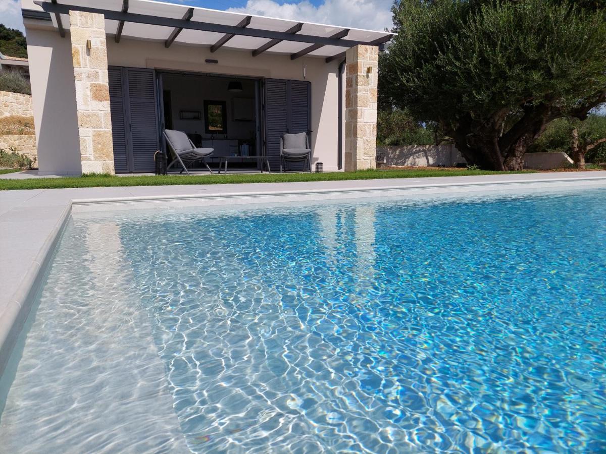 Alekos Beach Houses-Elia Villas ليكسوري المظهر الخارجي الصورة